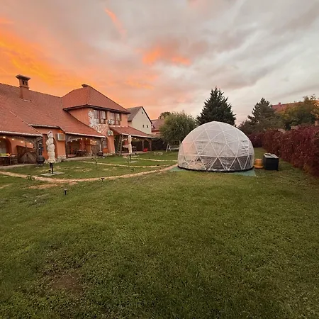 Greenpark Garden Family Near Tokaj Apartment Szerencs